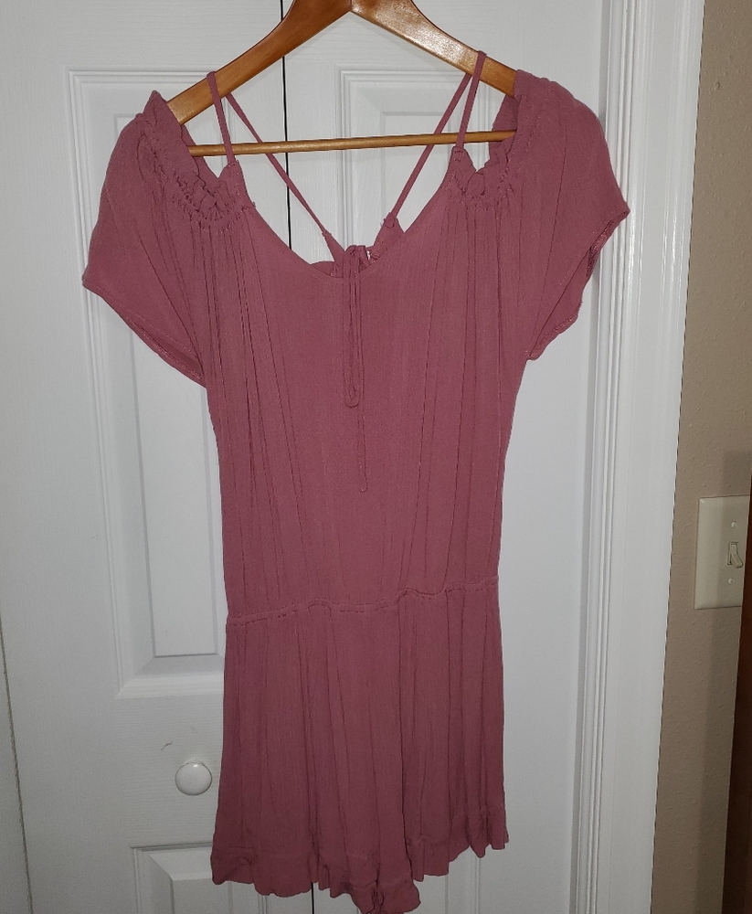 NWOT Rose colored romper